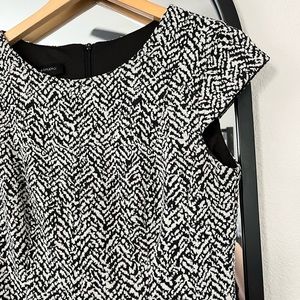 Black and white sweater dress size 10